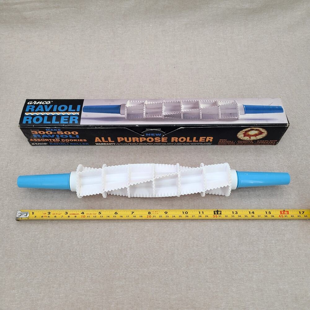 Vintage Arnco Ravioli Roller Dishwasher Safe Make 300-500 raviolis in an hour - Picture 4 of 10